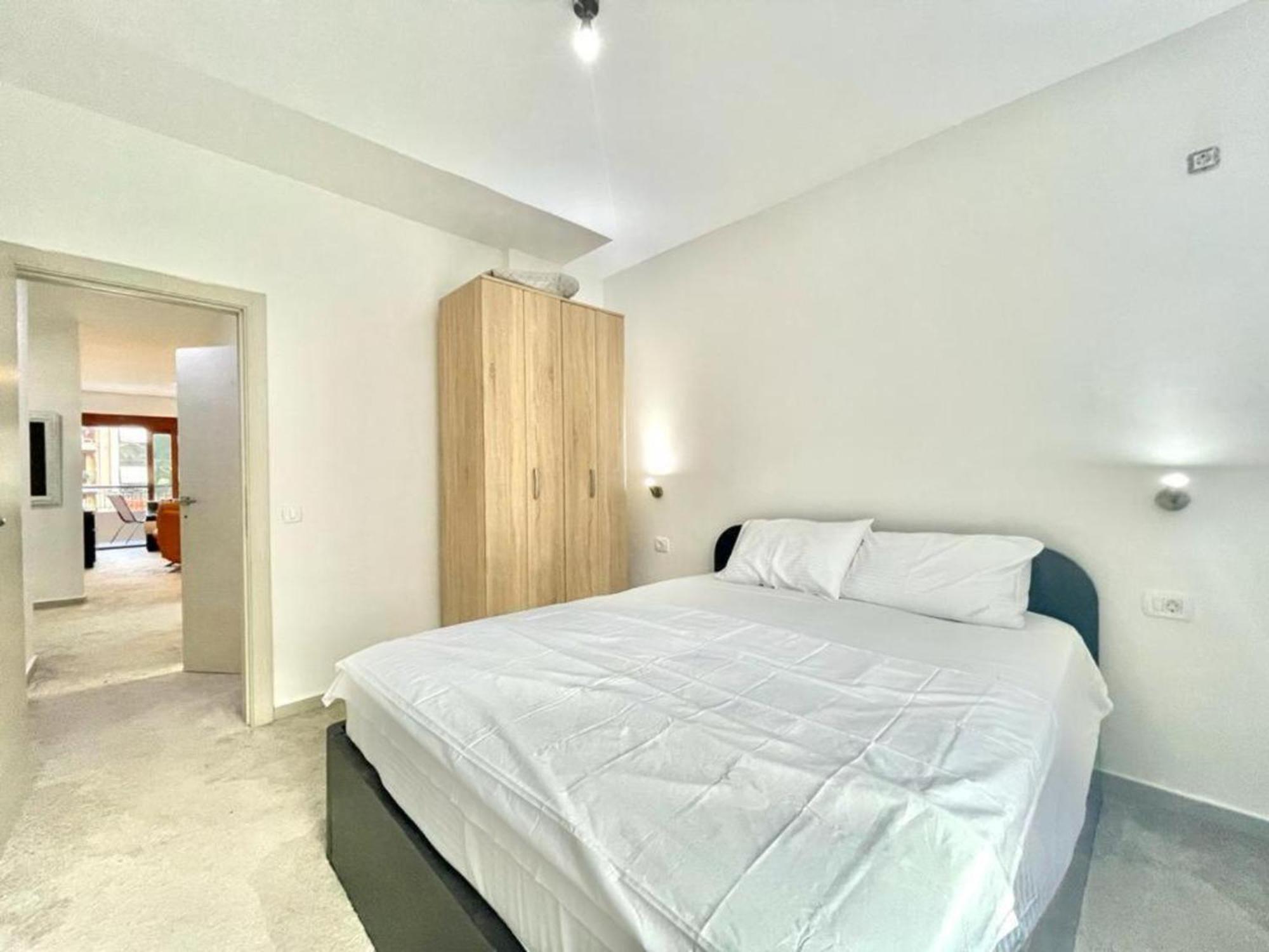 Redondo Apartment